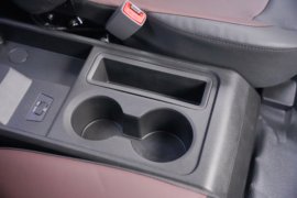 帅铃ES9&nbsp;电动载货车内饰图片