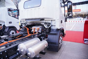 ���� ˧��ES9 4.5T 4.15�׵��Ŵ��綯��ʽ�Ῠ120.27kWhͼƬ