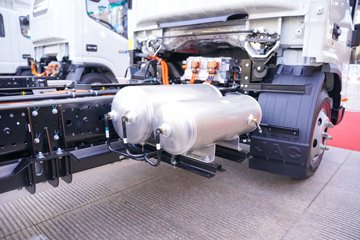 ���� ˧��ES9 4.5T 4.15�׵��Ŵ��綯��ʽ�Ῠ120.27kWhͼƬ