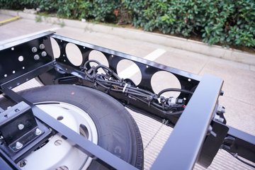 ���� ˧��ES9 4.5T 4.15�׵��Ŵ��綯��ʽ�Ῠ120.27kWhͼƬ