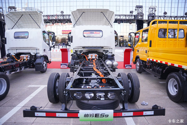 续航400公里2.1米宽度驾驶室，能拉货，能睡觉，南城江淮现车