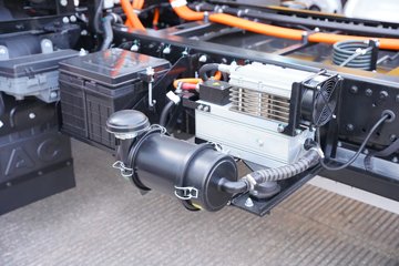 ���� ˧��ES9 4.5T 4.15�׵��Ŵ��綯��ʽ�Ῠ120.27kWhͼƬ