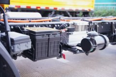 江淮 帅铃ES9 4.5T 4.15米单排纯电动厢式轻卡120.27kWh