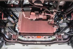 江淮 帅铃ES9 4.5T 4.15米单排纯电动厢式轻卡120.27kWh