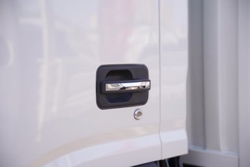 ��������L3 2.0L���� 150���� ����5�� Һɲ 3.8�׵�����ʽ�ῨͼƬ