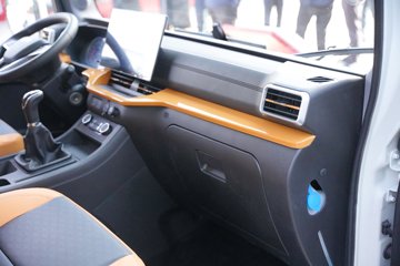 ��������L3 2.0L���� 150���� ����5�� Һɲ 3.8�׵�����ʽ�ῨͼƬ