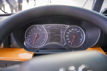 ��������L3 2.0L���� 150���� ����5�� Һɲ 3.8�׵�����ʽ�ῨͼƬ