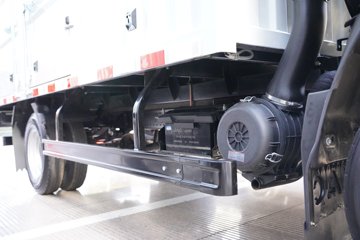 ��������L3 2.0L���� 150���� ����5�� Һɲ 3.8�׵�����ʽ�ῨͼƬ