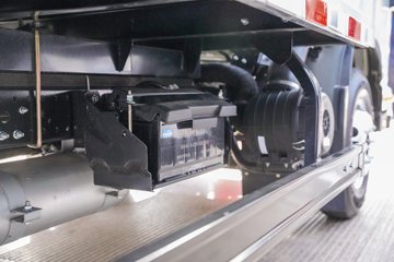 ��������L3 2.0L���� 150���� ����5�� Һɲ 3.8�׵�����ʽ�ῨͼƬ