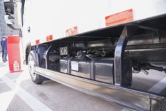江淮领跑L3 2.0L汽油 150马力 东安5档 液刹 3.8米单排厢式轻卡