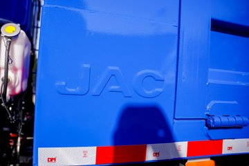 ���� ����T7 200���� 4X2 4.15���Ű���ж��(HFC3180P41K1C7S-1)ͼƬ