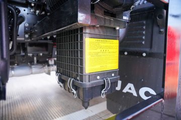 ���� ����T7 200���� 4X2 4.15���Ű���ж��(HFC3180P41K1C7S-1)ͼƬ