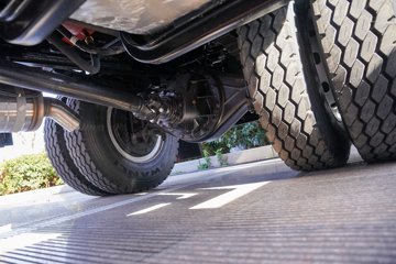 ���� ����T7 200���� 4X2 4.15���Ű���ж��(HFC3180P41K1C7S-1)ͼƬ