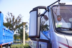 江淮骏铃A9 2.5L柴油 180马力 法士特8档 4.18米单排栏板轻卡