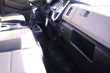 ��������A9 2.5L���� 180���� ��ʿ��8�� 4.18�׵��������ῨͼƬ