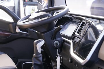 ��������A9 2.5L���� 180���� ��ʿ��8�� 4.18�׵��������ῨͼƬ