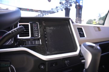 ��������A9 2.5L���� 180���� ��ʿ��8�� 4.18�׵��������ῨͼƬ