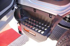 江淮骏铃A9 2.5L柴油 180马力 法士特8档 4.18米单排栏板轻卡