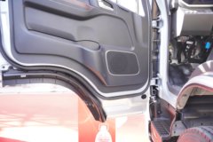 江淮骏铃A9 2.5L柴油 180马力 法士特8档 4.18米单排栏板轻卡