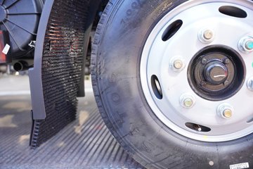 ��������A9 2.5L���� 180���� ��ʿ��8�� 4.18�׵��������ῨͼƬ