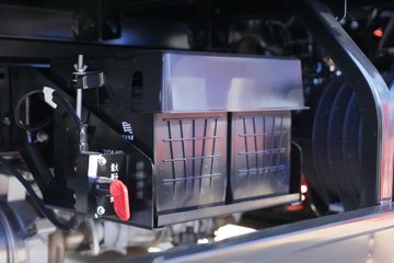 ��������A9 2.5L���� 180���� ��ʿ��8�� 4.18�׵��������ῨͼƬ