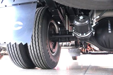 ��������A9 2.5L���� 180���� ��ʿ��8�� 4.18�׵��������ῨͼƬ