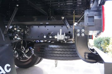 ��������A9 2.5L���� 180���� ��ʿ��8�� 4.18�׵��������ῨͼƬ