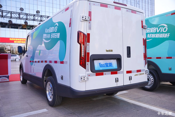 优惠0.66万 无锡市Van宝路电动封闭厢货系列超值促销