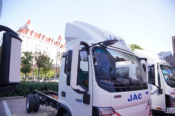  ˧ES6 4.5T Ŵ綯դʽῨ81.14kWhͼƬ