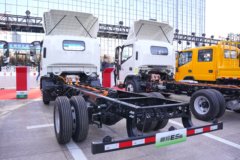 江淮 帅铃ES6 4.5T 单排纯电动仓栅式轻卡81.14kWh