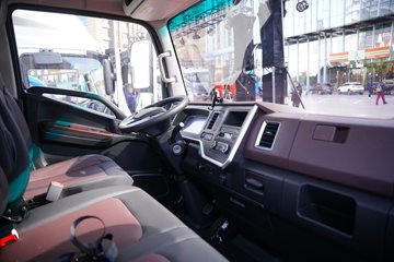 ���� ˧��ES6 4.5T ���Ŵ��綯��դʽ�Ῠ81.14kWhͼƬ