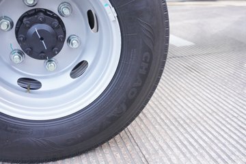 ���� ˧��ES6 4.5T ���Ŵ��綯��դʽ�Ῠ81.14kWhͼƬ