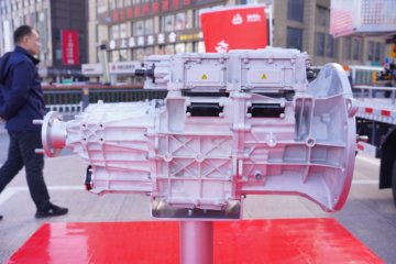 江淮HFCHTR260混动变速箱