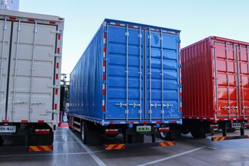 星耀X5&nbsp;电动载货车外观图片