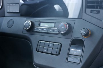 ���� ��ҫX5 18T 4X2 9.8�״��綯��ʽ�ػ���400.64kWhͼƬ