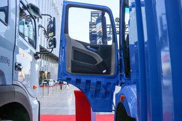 ���� ��ҫX5 18T 4X2 9.8�״��綯��ʽ�ػ���400.64kWhͼƬ