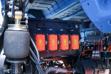 ���� ��ҫX5 18T 4X2 9.8�״��綯��ʽ�ػ���400.64kWhͼƬ