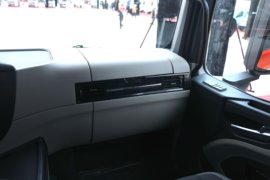 星耀X5&nbsp;载货车驾驶室                                               图片