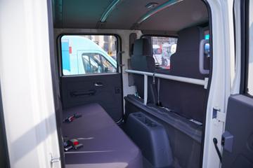 ���� ˧��ES3L 4.5T 3.2��˫�Ŵ��綯��ʽ�Ῠ63.75kWhͼƬ