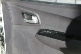 小金刚EV&nbsp;电动自卸车驾驶室图片