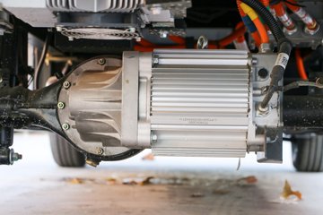 ���� ���� 2.0T 2.65�׵��Ŵ��綯��ʽ΢��23.96kWhͼƬ