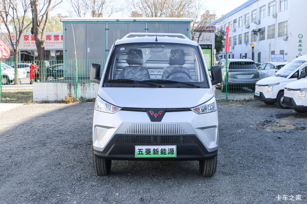 优惠5.68万 包头市五菱电卡电动载货车火热促销中