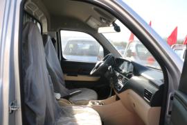 新豹T3 PLUS EV&nbsp;电动载货车内饰图片