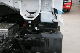 智云S300&nbsp;电动冷藏车底盘图片