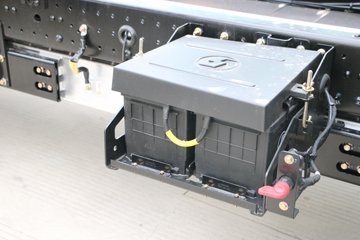 �������ó� ����S300 4.5T 4.08�׵��Ŵ��綯��س�(SX5045XLCBEV341N1)100.46kWhͼƬ