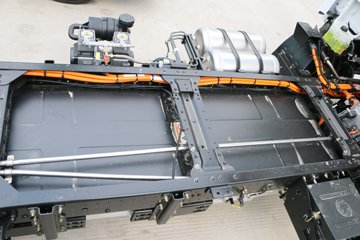 �������ó� ����S300 4.5T 4.08�׵��Ŵ��綯��س�(SX5045XLCBEV341N1)100.46kWhͼƬ