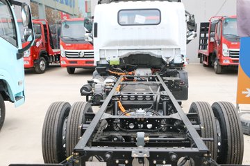 �������ó� ����S300 4.5T 4.08�׵��Ŵ��綯��س�(SX5045XLCBEV341N1)100.46kWhͼƬ