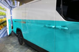 风景i9&nbsp;电动封闭厢货外观图片