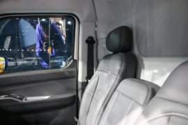 风景i9&nbsp;电动封闭厢货驾驶室图片