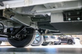 风景i9&nbsp;电动封闭厢货底盘图片